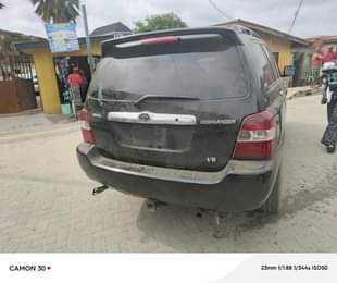 A picture of 2004 Toyota Highlander