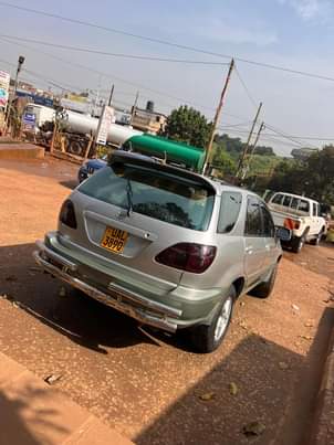 A picture of Toyota harrier 3 0 Excellent condition recently serviced buy and
