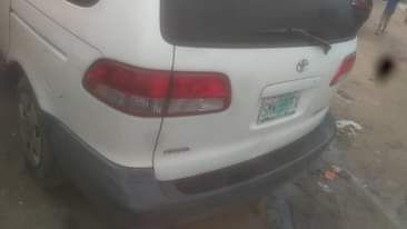 A picture of Very sharp Toyota Sienna first body engine and gear is
