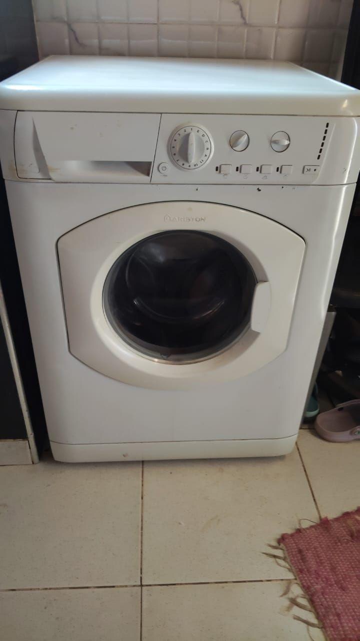 A picture of Slightly used household items on sale