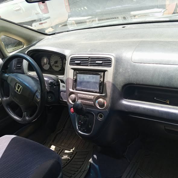 A picture of Honda stream