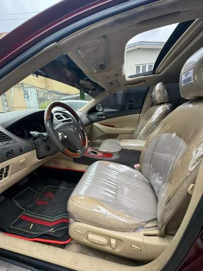 A picture of Clean Registered Es350 Direct 2008 2021 Entry