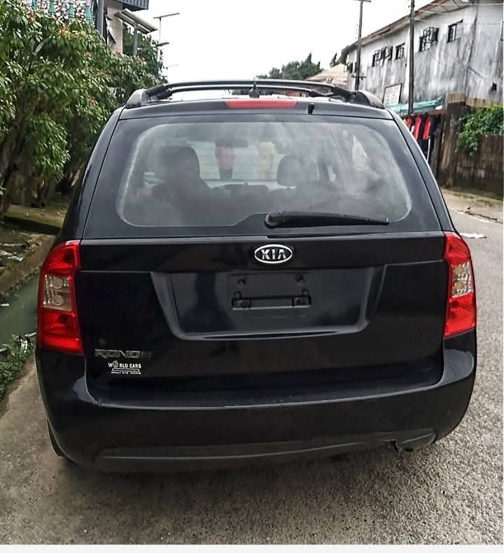 A picture of KiA Rondo 2008