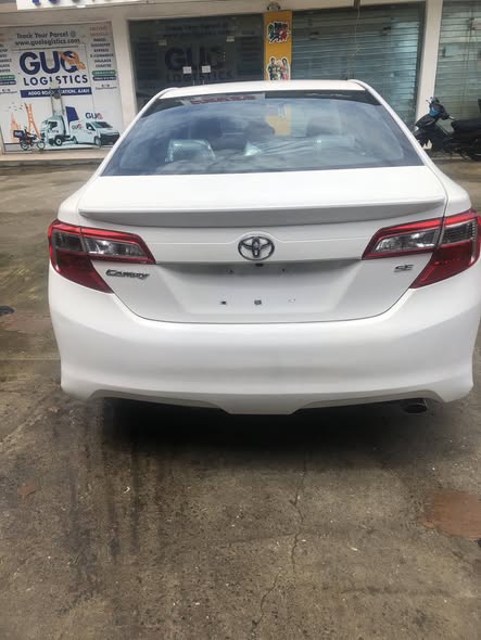 A picture of Toyota Camry 2013 MODEL