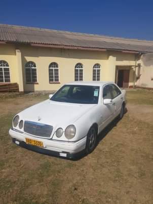 classifieds/cars mercedes