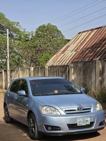 A picture of QUICK SALE CLEAN NIGERIAN USE TOYOTA COROLLA OBAMA 2006 MODEL