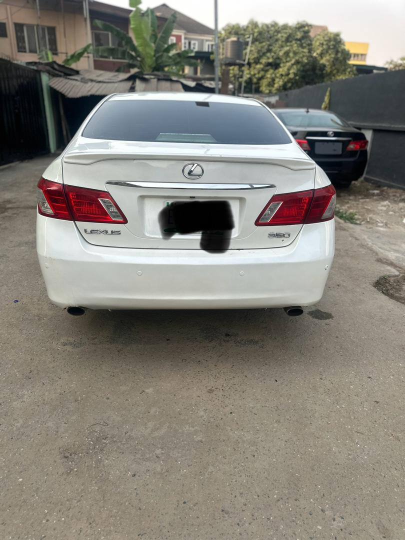A picture of Lexus Es350 used 2009 Registered Very very sharp and clean