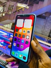 A picture of IPhone xR 64GB
