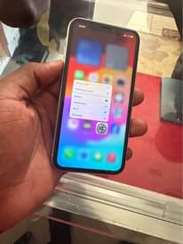 A picture of iPhone XR 128GB