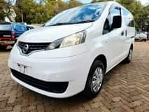 nissan nv200