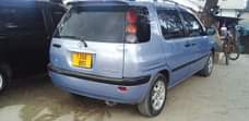 A picture of Toyota raum