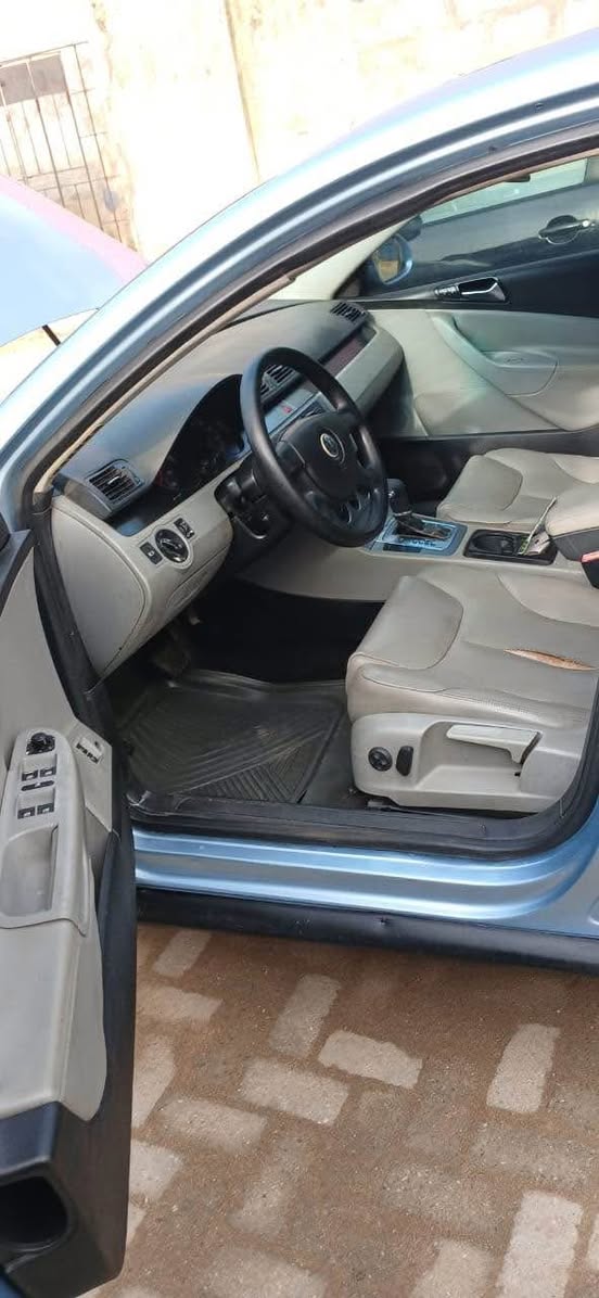 A picture of Very clean perfect working Passat for sale