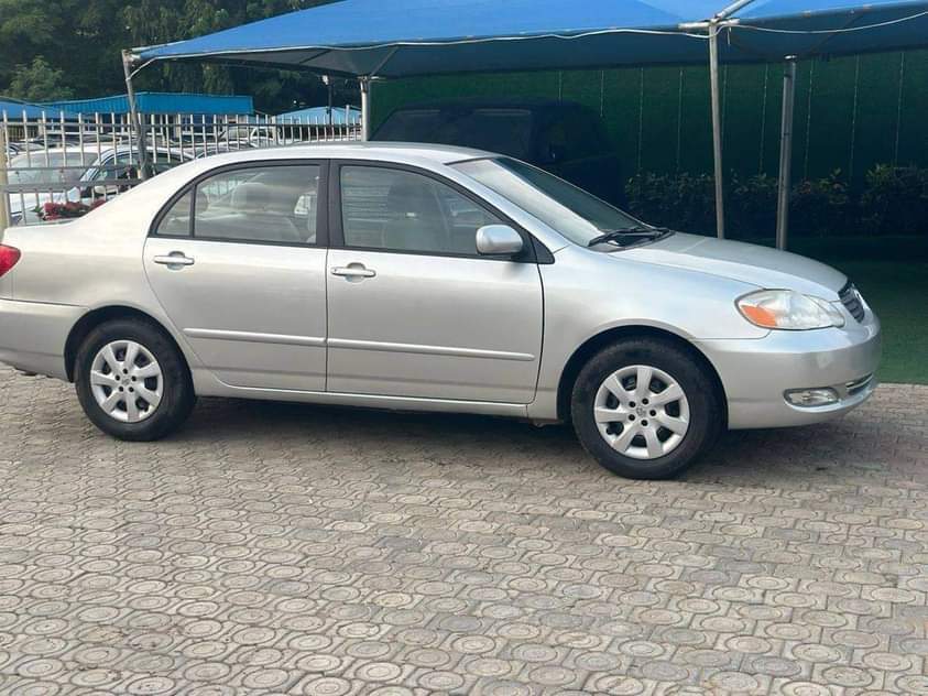 A picture of 2004 Toyota Corolla