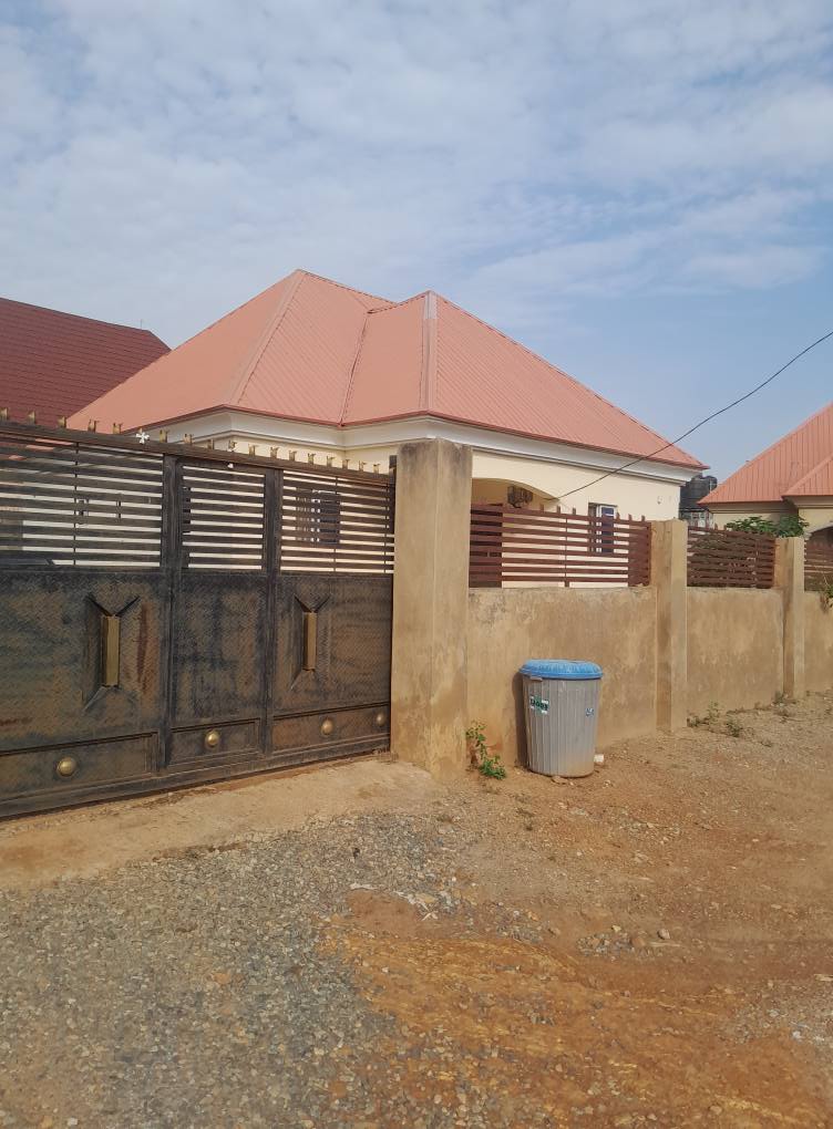 A picture of 3 bedroom flat
