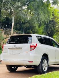 A picture of Toyota Vanguard 2008 UBN series at 50m