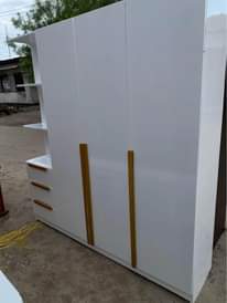 A picture of Kabati ya nguo