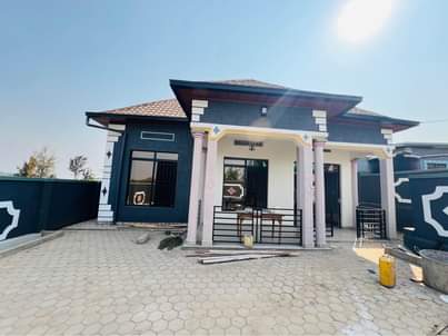 self compound houses