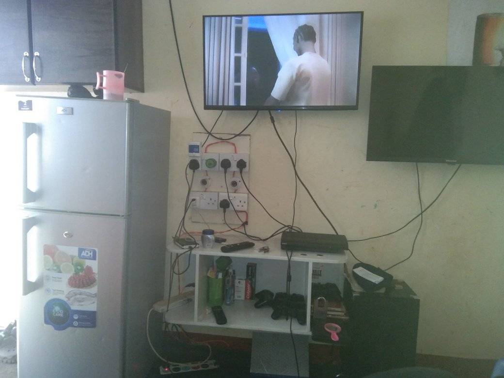 A picture of Brand ADH Double dooor fridge 150litters makes ice in one
