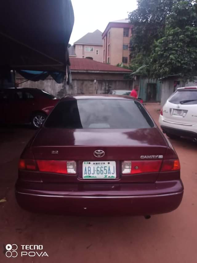 A picture of Toyota Camry 02