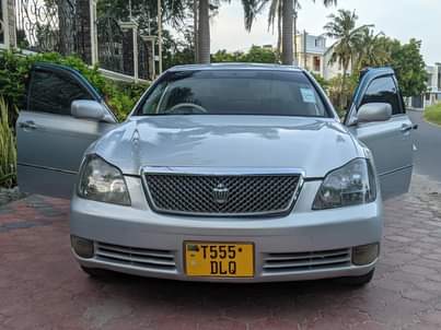 A picture of Toyota Crown