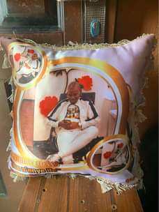 A picture of Customized throw pillows