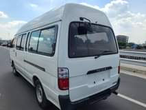 A picture of TOYOTA HIACE ENGINE 3L MANUAL DIESEL PRICE 40M MAONGEZI