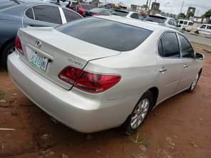 A picture of Highest grade Lexus ES 330 Everything is intact and untouched