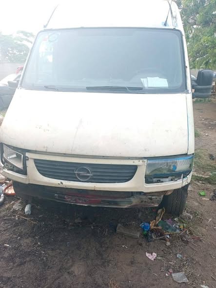 A picture of Opel bus