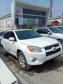 A picture of Foreign used RAV2009