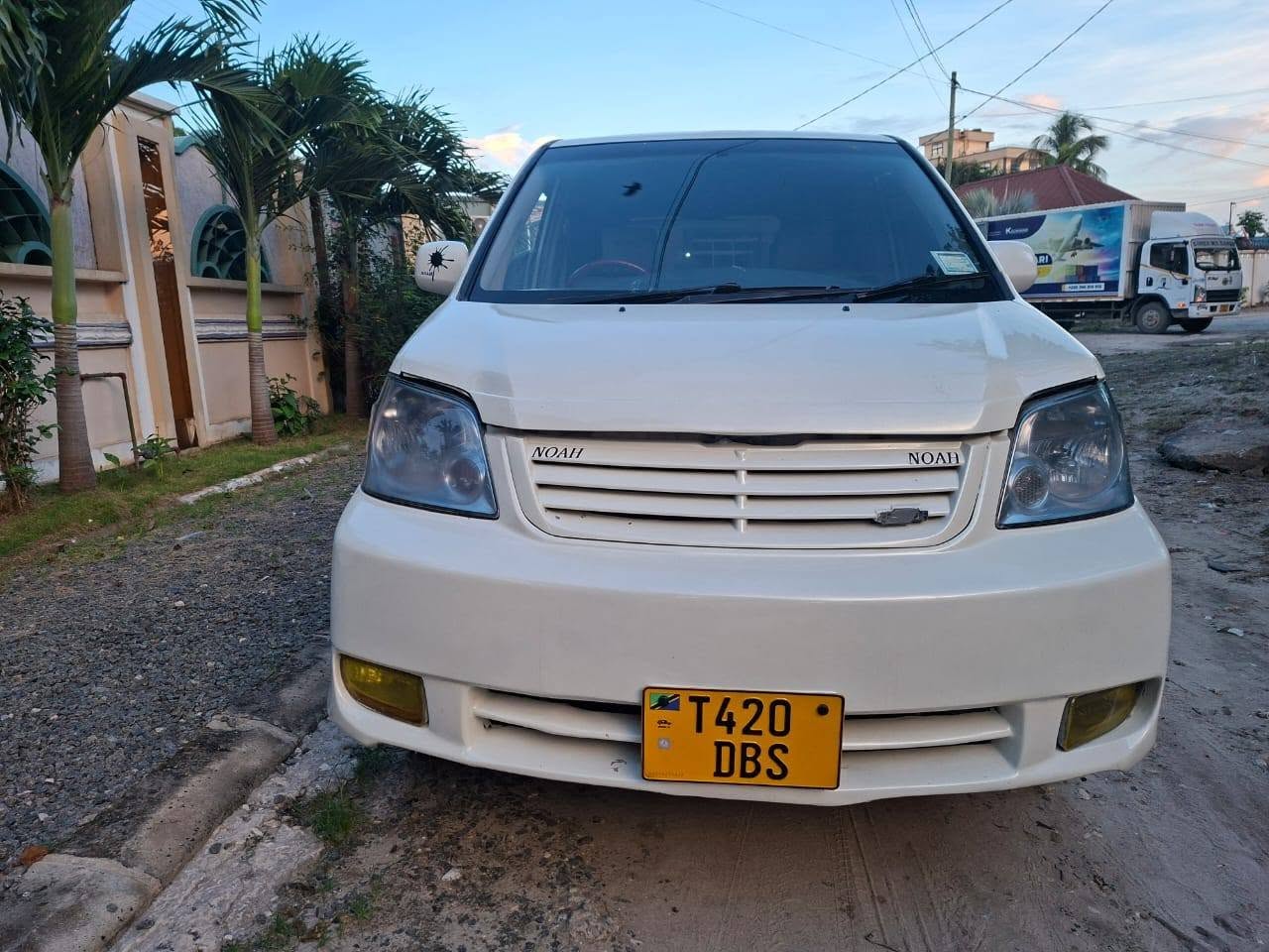 A picture of TOYOTA NOAH NEW SHAPE DBS
