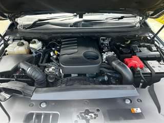 A picture of Ford everest