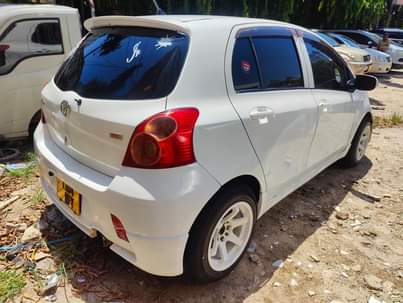 A picture of TOYOTA VITZ RS MANUAL