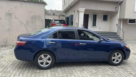 A picture of 2007 TOYOTA CAMRY