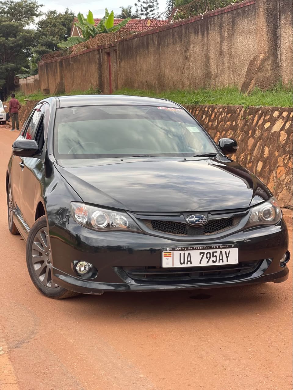 A picture of Impreza fresh import 2011 1 5cc call or WhatsApp 0756256768