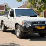 used nissan np300