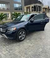 A picture of Mercedes Benz