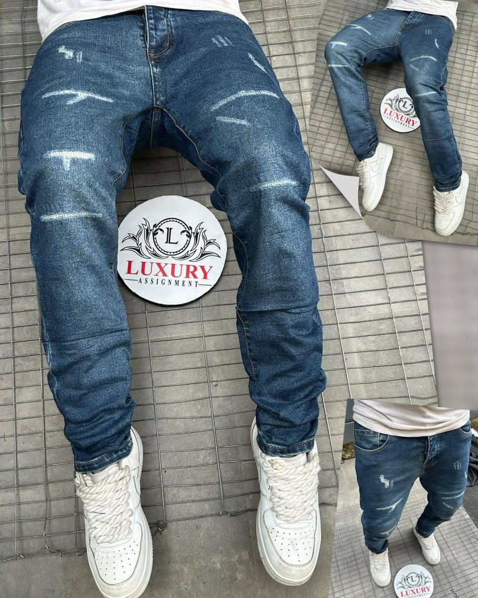 A picture of Jeans