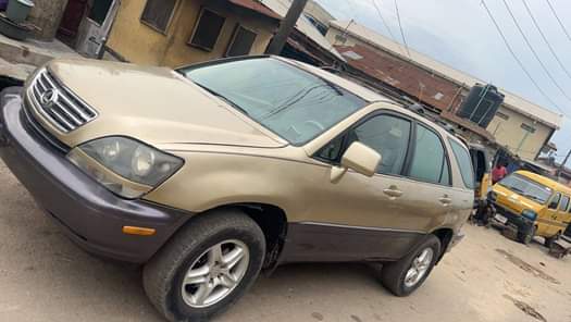 A picture of Rx300 Engine and gear untouchable Air condition Base in Lagos