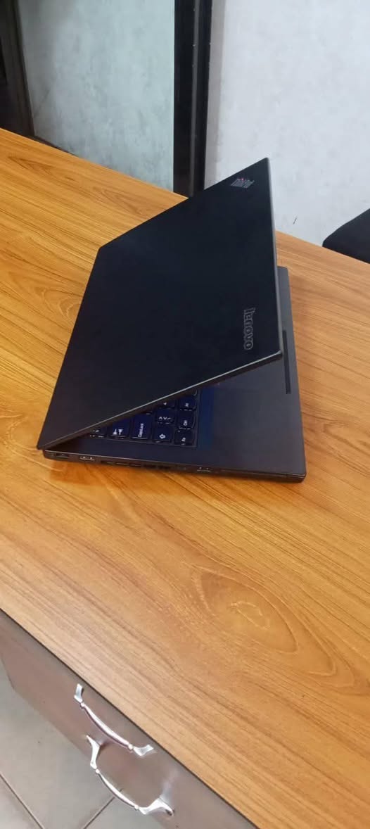 A picture of Lenovo i5 with 8gb RAM and 500gb HDD