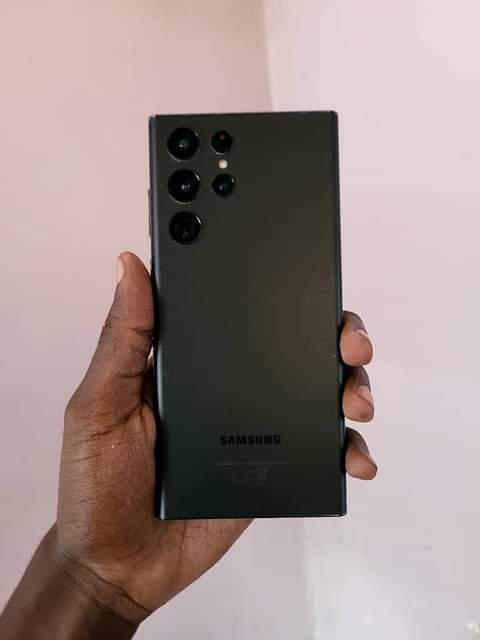 A picture of SAMSUNG S22 Ultra 5G 0692853914 256gb Ram 12gb bei 990