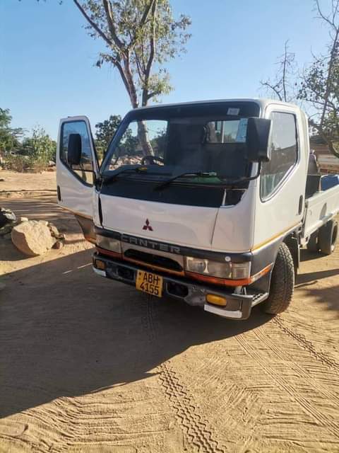 mitsubishi canter