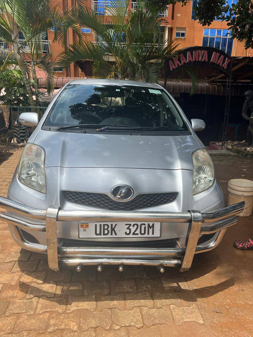 A picture of toyota vitz