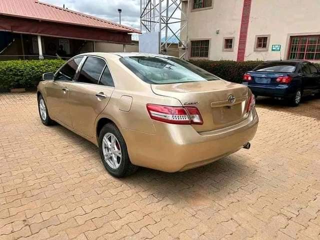 A picture of Clean used Toyota camry 2000 model for 5 7m Contact
