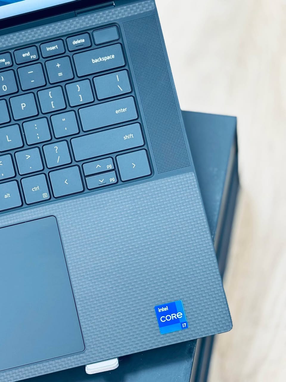 A picture of DELL XPS 15 9510