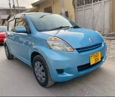 A picture of Toyota passo