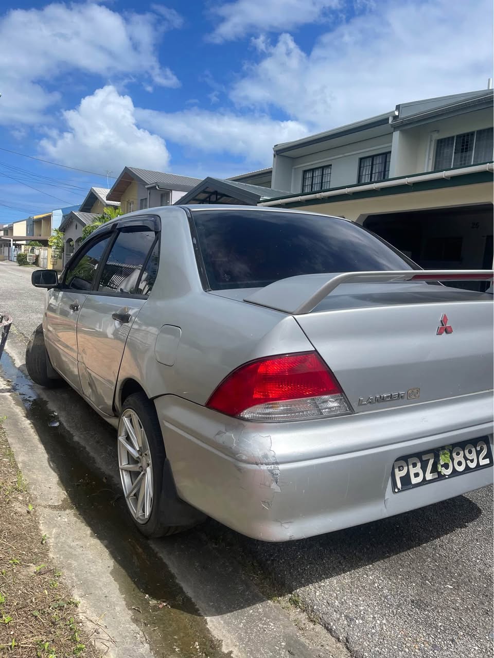 mitsubishi lancer