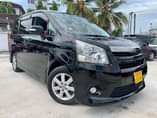 A picture of Toyota Noah