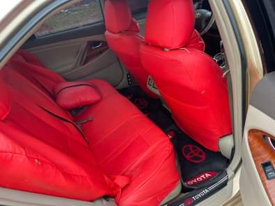 A picture of WOW OMG This is fully loaded Toyota Camry 2010 model