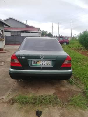 A picture of Mercedes Benz C220
