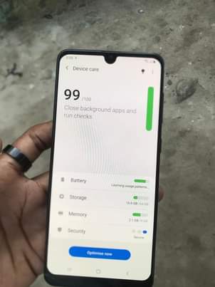 A picture of SAMSUNG GALAXY A31
